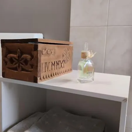 Maison Chaleureuse Au Pied De La Dent Du Chat *